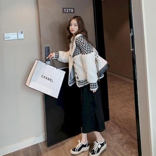 2021 New Womens Jacket Thick Lamb Hair Short Coat Spring Winter All-match Small Fragrant Style Short Fashion Style Jacket Women