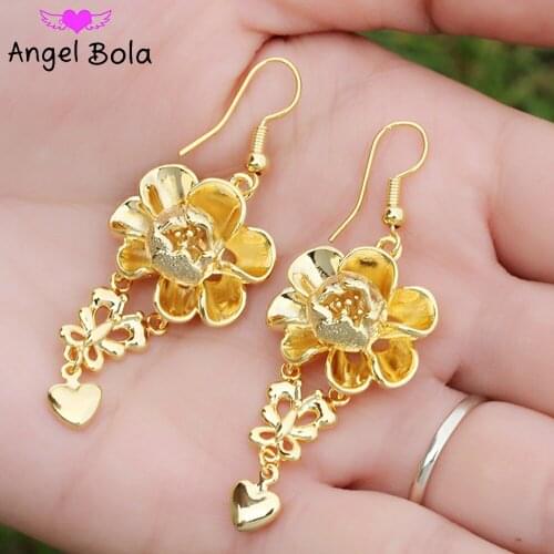 18K Fashion Golden Sunflower Womens Heart Shaped Jewelry Earrings Does Not Fading Color Suitable for Party Events Wholesale