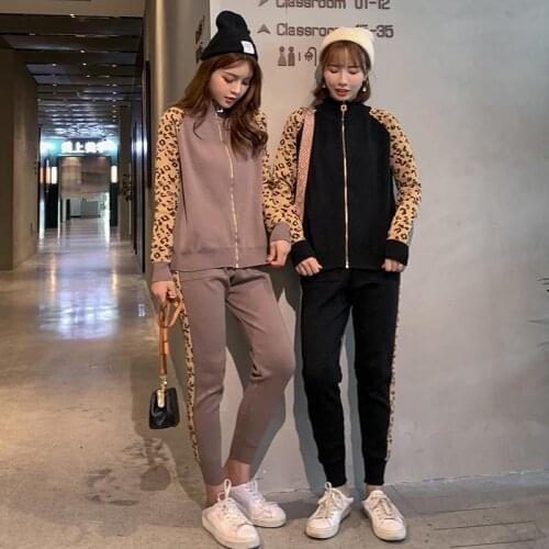 Womens Two-piece Suit 2020 Autumn and Winter Clothing New Style Korean Knitted Leopard Coat Two-piece Sweater Casual Wear Trend