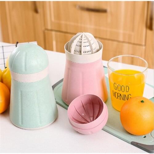 High Quality Mini Lemon Juicer Portable Handheld Lemon Orange Fruit Citrus Squeezer Easy Operation 100% Original Juice maker