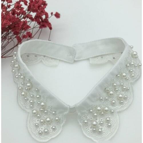 Women Elegant Scalloped Butterfly Lace False Fake Collar Handmade Imitation Pearl Beading Detachable Choker Necklace Decorative
