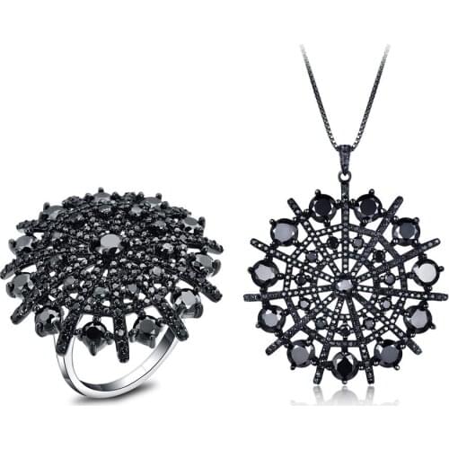 Womens Luxury Gothic Style Black Spider Web Necklace Pendant Ring Jewelry Set Black Zircon Crystal Party Jewelry Accessories