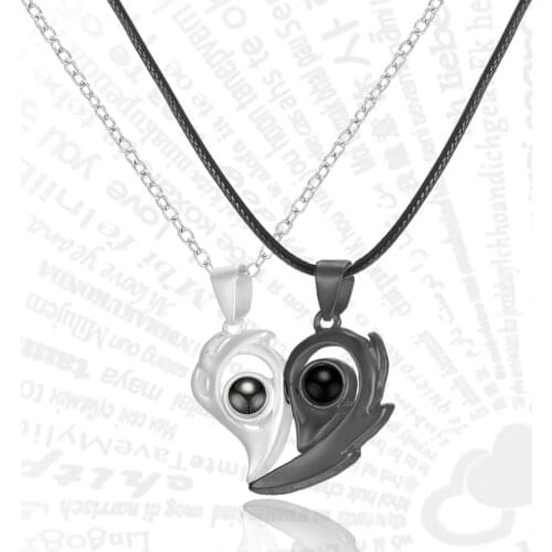 Titanium Stainless Steel Flame Magnetic Heart Couple Necklace I Love You 100 Languages Projection Necklace for Women Men Jewelry