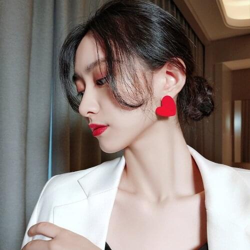Korean Vintage Women Heart Shape Cute Drop Earrings New Fashion Red Color Love Heart Statement Small Dangle Earrings for Women