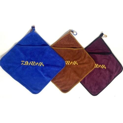 Convenient with Safety Buckle Fishing Towel Portable Absorbent Washcloth Towel with Safety Buckle Outdoor Fishing Accessory