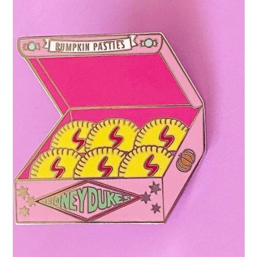 Classic Movie Honeyduke Cookie Box Enamel Brooch Pin Backpack Hat Bag Lapel Pins Badges Women Mens Fashion Jewelry Accessories