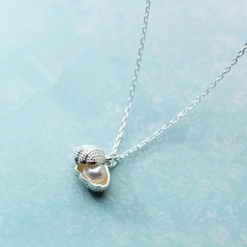 OBEAR New Fashion Creative Shell Silver Plated Jewelry Temperament Pearl Full Of Crystal Clavicle Chain Pendant Necklaces