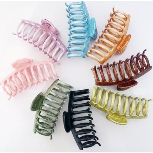 Korean Large Hair Crab Claws Elegant Frosted Plastic Hair Clips Hairpins Barrette Headwear Women Girls Fashion Hair Accessories