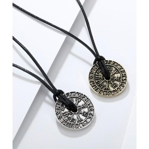 Hot Sales Nordic Vikings Rune Alloy Necklace Women Rope Chain Compass Hollow Pendant Necklaces Unisex Jewelry Gift