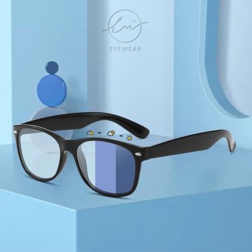 LM Photochromic Sunglasses Women Men Polarized Chameleon Classic Square Change Color Sun Glasses UV400 Eyewear zonnebril dames