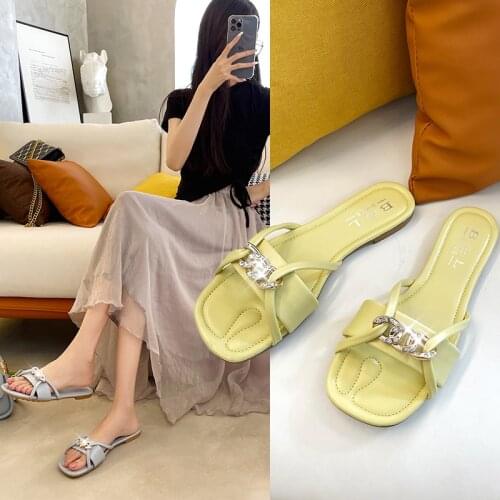 2021 Summer New Fashion Womens Flip Flops Square Head Metal Chain Comfortable Open Toe Sandals Flat Shoes Casual Womens Shoes