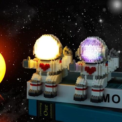Earth Animal Dog Space Station Saturn Rocket Building Blocks City Shuttle Astronaut Figure Man Bricks Set Children Toys Gift