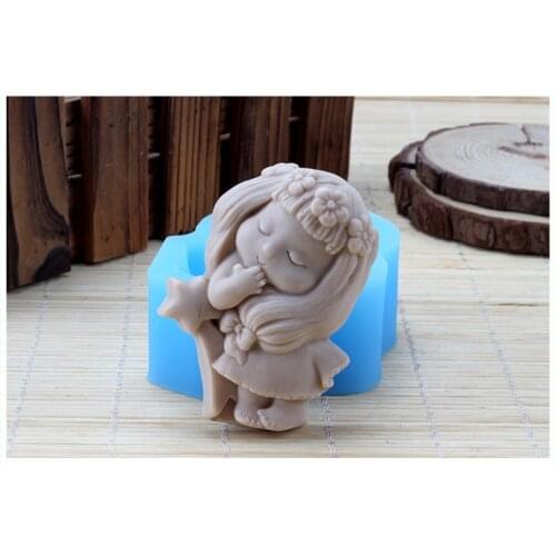 New Product!!1pcs A Shy Little Girl (R1782) Food Grade Silicone Handmade Soap Mold Crafts DIY Mould