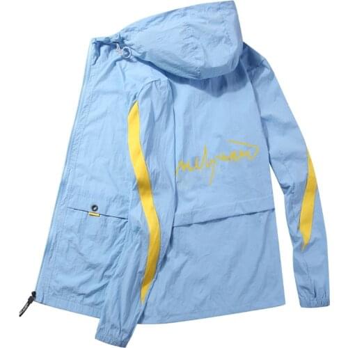 New Spring Summer Mens Quick Sunscreen Dry Skin Jackets Men Windbreaker Fashion Thin Hooded Coat Outwear Male Jacket M-4XL