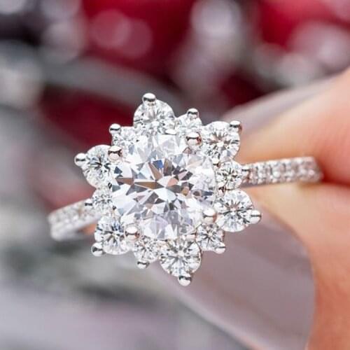 Luxury Female Snowflake Ring Fashion Silver Color Crystal Zircon Stone Ring For Women Wedding Engagement Jewelry Ring Gifts