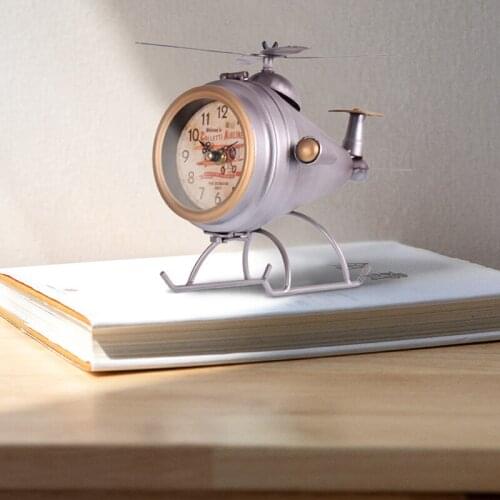 Creative Metal Desk Clock Fashion Simple Living Room Bedroom Digital Clock Student Bedside Mute Clock