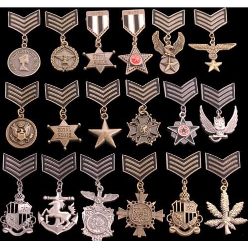 Apparel fashion brooch breastpin Order of Merit college army rank metal badges applique for clothing AM-2682