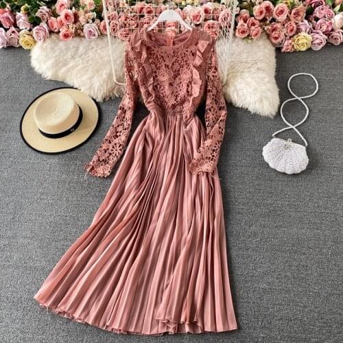 2021 Spring New Temperament Waist Slimming Hollow Lace Stitching Dress Round Neck Pleated Full Sleeves Elegant A-Line Dress s710