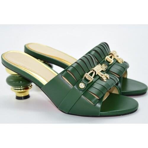 Latest African Party Pumps 2020 Summer Nigerian Women Party Wedding Pumps Decorated with Rhinestone High Qualiuty Italian Shoes