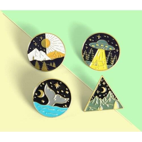 Mountain Peak Spaceship Shaped Brooch New Lapel Pins Planet Series Brooch Outdoor Adventure Brooch Creative Star Backpack Badge