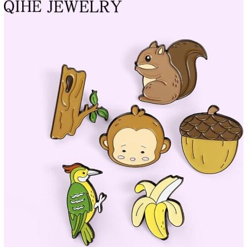 Cute Cartoon Animal Enamel Pin Monkey Squirrel Woodpecker Brooches for Women Fashion Lapel Pin Badge Jewelry Gift 2021 Wholesale