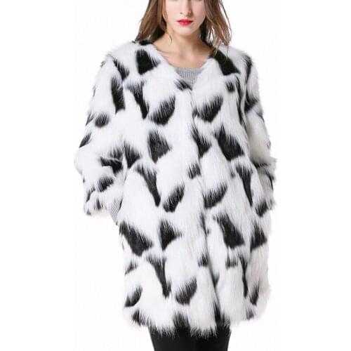 Savabien Korean Faux Fur Coat Women Black And White Long Fur Jacket 2019 Winter Fashion Luxury Coat Elegant Warm Furry Outerwear
