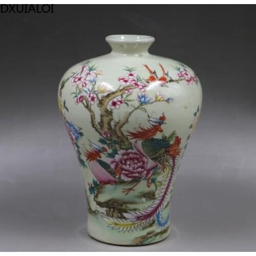 Famille rose flower and bird rich and honorable retro porcelain vase study decoration in Tongzhi period of the Qing Dynasty