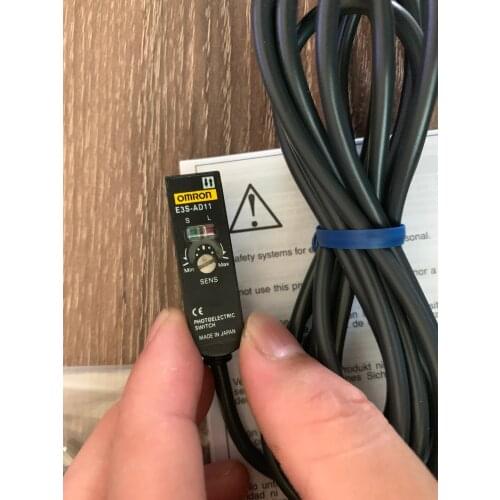 E3S-AD11 OMRON photoelectric sensor E3S series E3S-AD12 E3S-AD18 E3S-AD23 12 TO 24VDC
