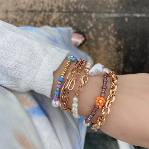 Fashion Metal Luxury Bracelets Womens Vintage Little Daisy Pearl Hollow Out Multilayer Charm Bracelets Jewelry for Girls