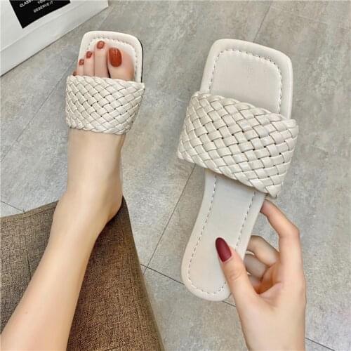Flat bottom slippers womens knitting summer new fashion square head floor stand wear a word of cool drag and match with Korean