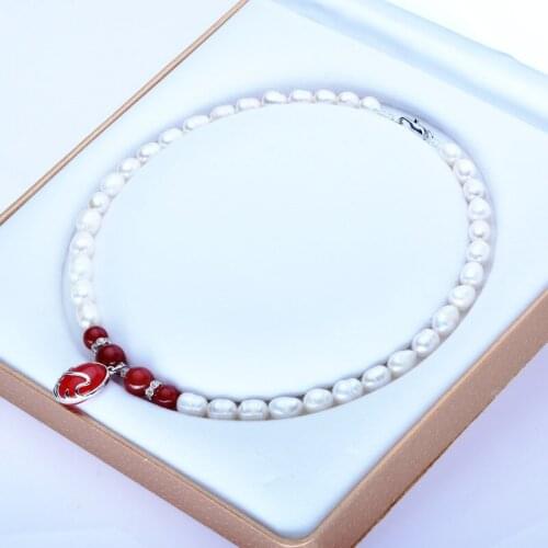 Natural Freshwater Pearl Rice Necklace Glitterless Beads Inlaid Stone Pendant Silver Color Buckle Womens Jewelry Business Gifts