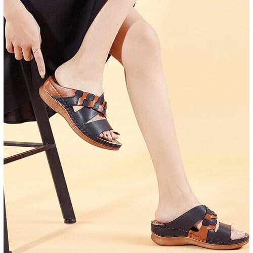 Sandals Round Head Non Slip Massage Slope Heel Stitching Sandals for Women Summer New XIN-Shipping