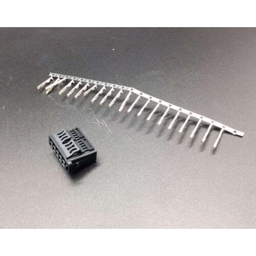 For BMW EVO host programming plug Ethernet interconnected driving 20-hole plug reversing image plug-in shell 20pin connector