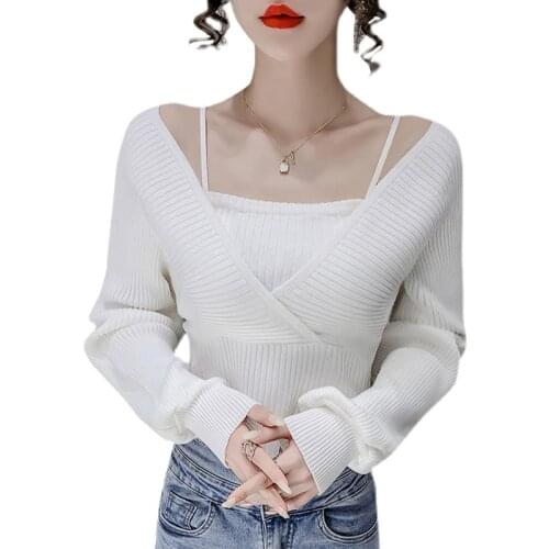 2021 New Spring Autumn Knitt Sweater Female Wear Wear Fashion Sexy Chic Tops Women Design Sense Fake Two Sweaters Bottoming Shir