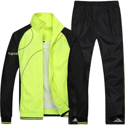 Fashion NEW Streetwear 2020 Tracksuit Set Tracksuit Men Thermal Sportswear Sets Pockets Pants Suit Casual Sweatshirt Suit