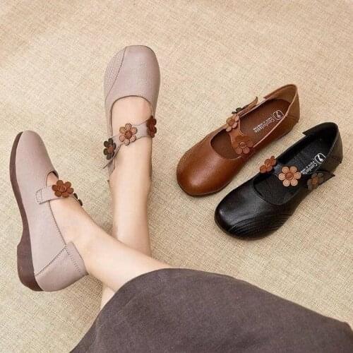 Tendon-soled Mother Shoes 2021 Spring and Autumn Leather Soft-soled Leather Shoes Comfortable Flat Womens Single Shoes