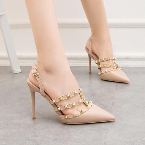 2021 pointy Roman high heeled nightclub show thin rivet sandals thin up empty "women 's shoes