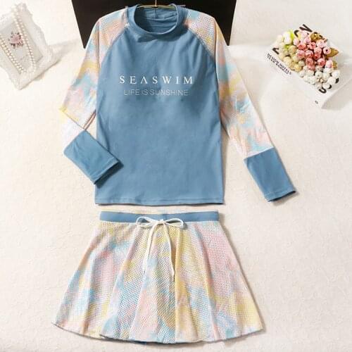 STAERK Swimsuit at 2019 new South Korea ins web celebrity fission two-piece conservative show thin belly students hot springs