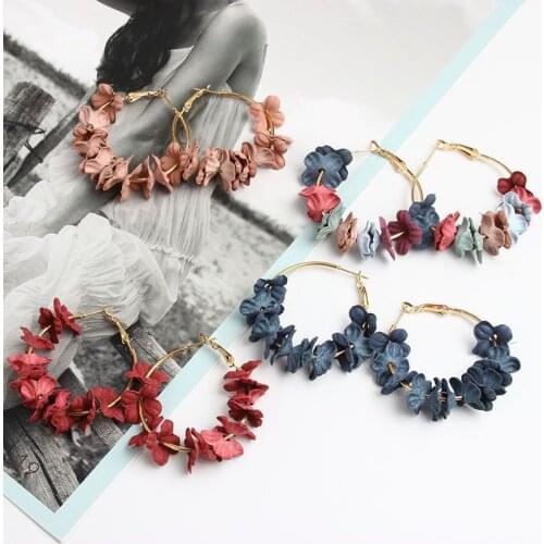Fashion Fabric Flower Petal Hoop Earrings For Women Bijoux Elegant Alloy Circle Round Earrings Charm Gold Color Brincos