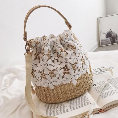 Casual Lace Rattan Women Buckets Bag Wicker Woven Flower Handbags Handmade Lady Shoulder Bags Summer Beach Straw Bag Samll Purse