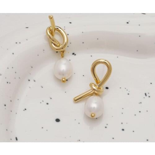 S925 Silver Ear Needle Stud Earring Drop Minimalist Fresh Water Pearl Baroque Brass14k Gold Knot Jewelry forWomen HYACINTH 2021