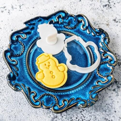 Food Grade Plastic Christmas Mold Cookie Cutter Kitchen Baking Tools Press Stamp Mold Fondant Cake Decorating Tools