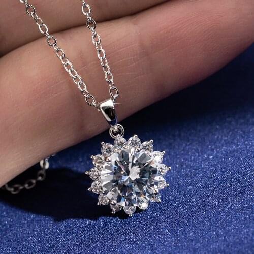 Classic Sun Flower Pendant Necklaces Women Luxury CZ Crystal Chokers Clavicle Chain Fashion Anniversary Jewelry Party Bijoux