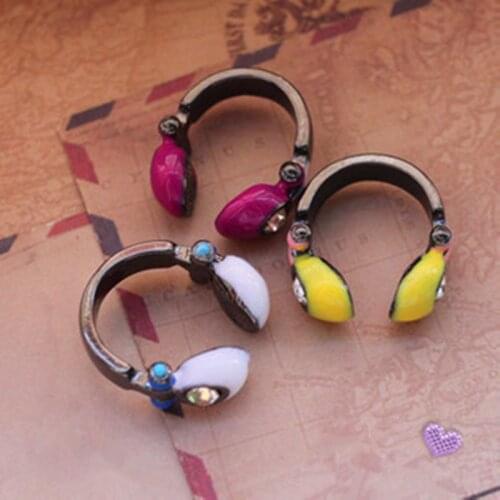 New High Quality Vintage Crystal Rings Personality Flash Headset Ring For Women Jewelry Party Fashion Headphones Design
