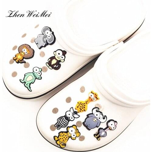 Shoe Accessories Apparel BagCartoon Shoe Charms Accessories Novelty Japan Big Eye Animals Shoe Buckle Decoration Kids Party