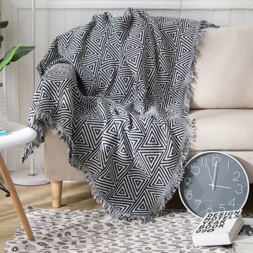 Sofa Blankets Nordic Style for Living Room Slipcover Knitted Throw Black White Geometric Piano Dust Proof Cover Travel Blanket
