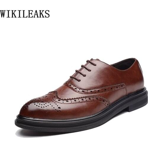 Designer Brown Brogue Shoes Men Platforms Men Dress Shoes Leather Formal Black Office Shoes Men Pointed Toe Zapatos De Hombres
