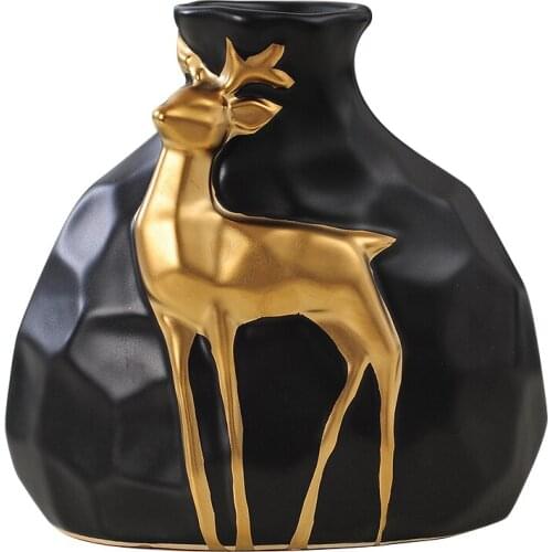 Nordic Rustic Home Decor Ceramics Vases Relief Golden Deer Vase White Black Flowerpot Flower Insert Dried Floral Desk Decoration