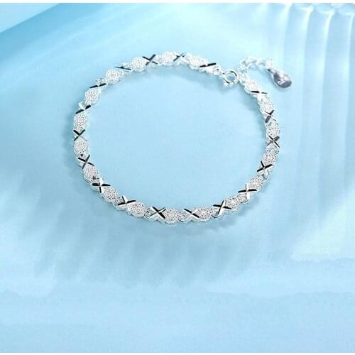 Luxury Refined Simple S925 Silver OX Heart Heart Geometric Geometric Jewelry Lady Engagement Wedding Gift Bracelet