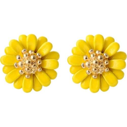 Han edition small lovely and sweet chrysanthemum fashion stud earrings and fresh color petal golden earrings